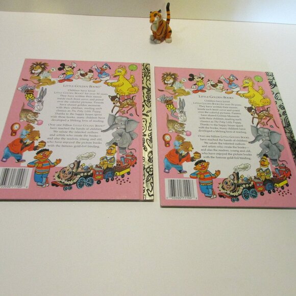 vintage Walt Disney Movie Magic box set 10 Golden Bookss with Rajah figure - Picture 8 of 16